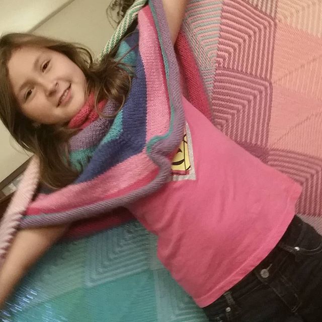 She just flew in..."I'm Superhero Knit!" Lol
