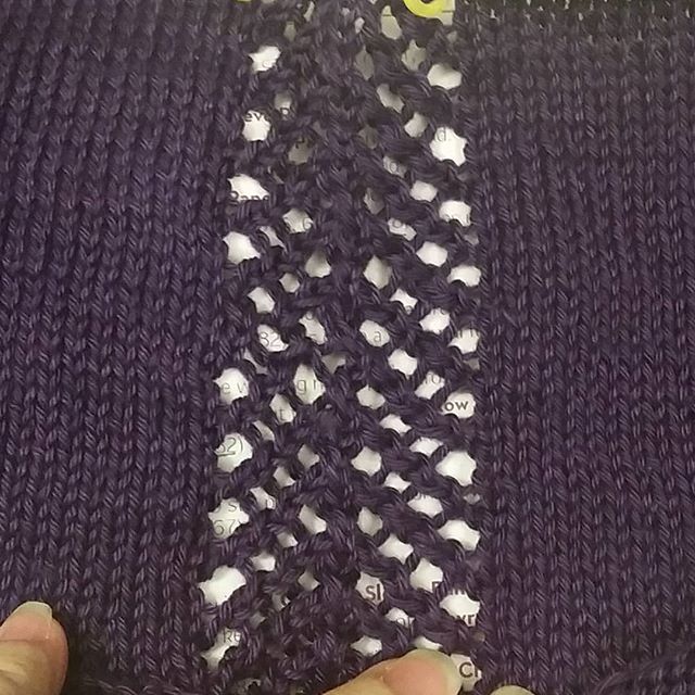Lace on the shoulders #knitting #grocerygirlspodcast