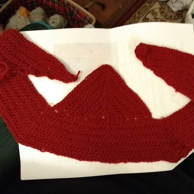 Finally making progress. I think this means I'm a better crocheter than knitter. :-( #shortrowsarenotmyfriend